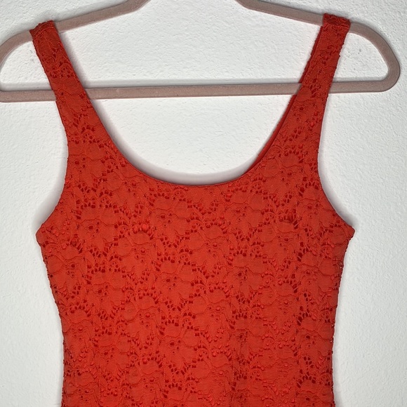 Y2K Ambiance Apparel Size M Coral Orange Floral Lace Bodycon Stretch Mini Dress - Picture 3 of 8
